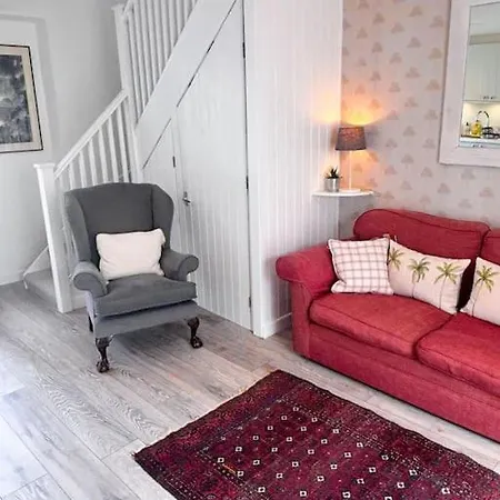 Cosy Flat In Ampney Crucis Apartment Exterior photo