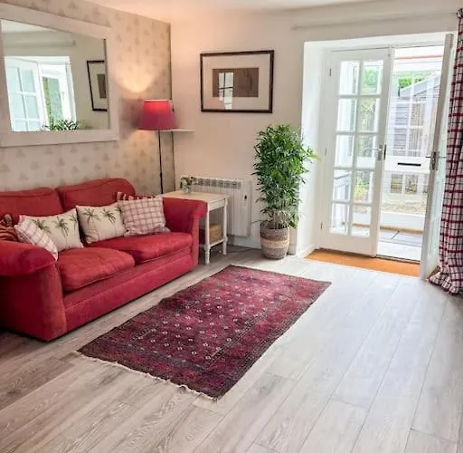 Cosy Flat In Ampney Crucis