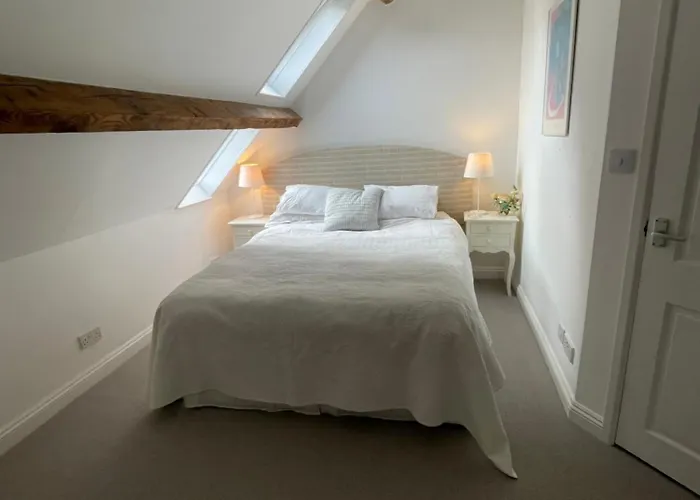 Cosy Flat In Ampney Crucis