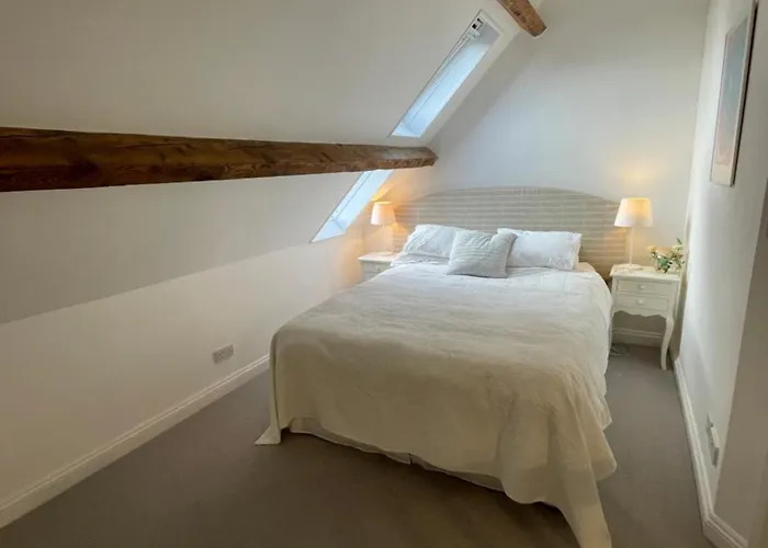 Cosy Flat In Ampney Crucis