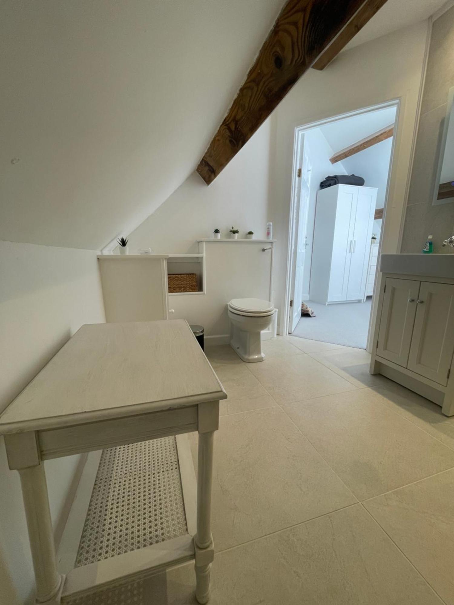 Cosy Flat In Ampney Crucis